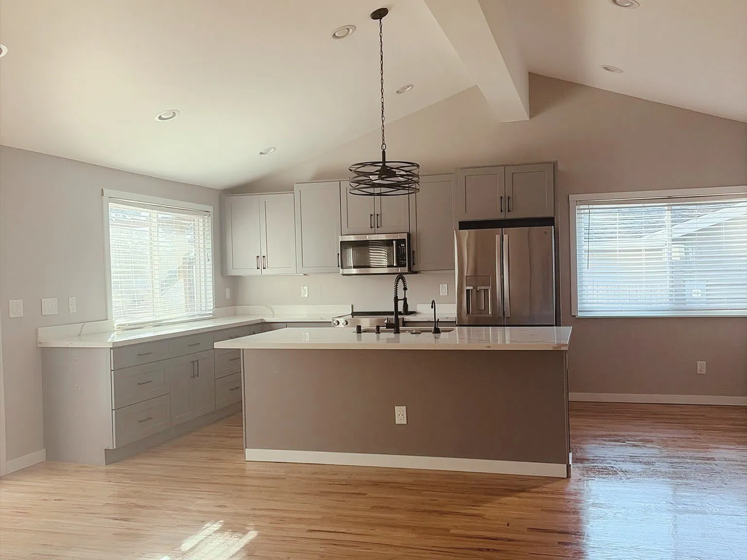 3 bed, 1600 sqft, $2,800 — Photo 4