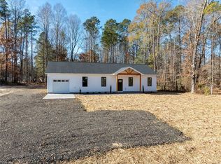 8998 Marlfield Rd, Gloucester, VA 23061