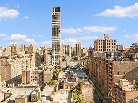 5th image of 88 Lexington Ave APT 1404