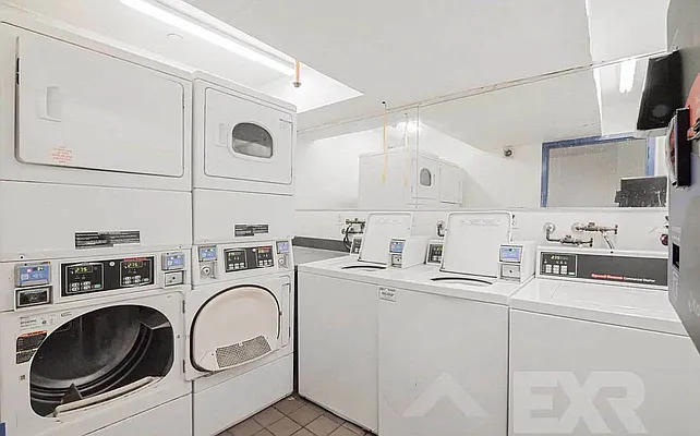 Rented by EXR | media 3