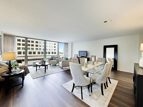4th image of 330 W Diversey Pkwy #902-04