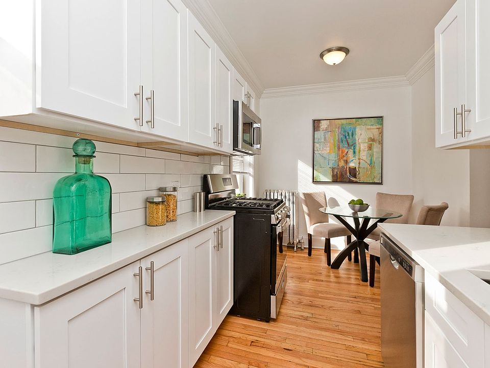 1st image of 5332 N Kenmore Ave #2W