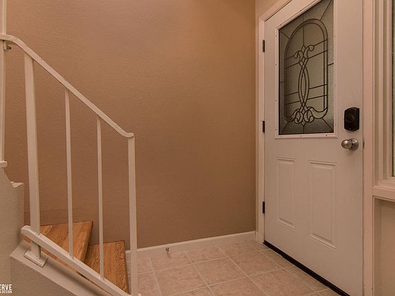 4th image of 2215 Daybreak Ct
