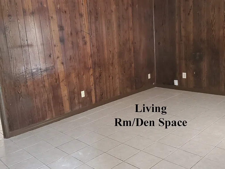 2012 Riverside Dr — Photo 9