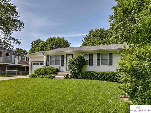 3rd image of 12268 Bel Dr