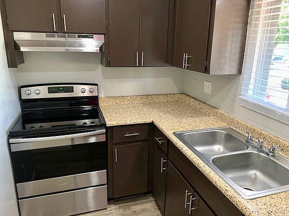 2nd image of 6725 N 17th Ave #5