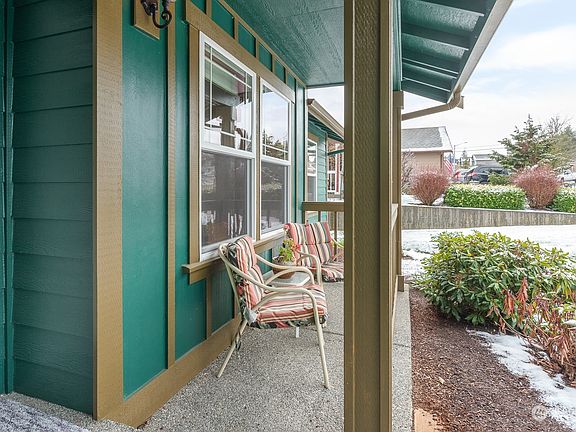 3rd image of 28415 72nd Drive NW