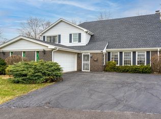 1806 N Highland Ave, Arlington Heights, IL 60004