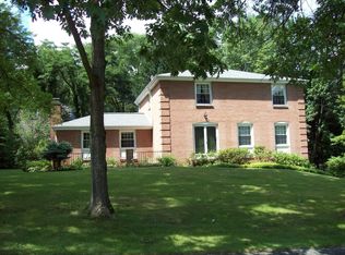 3110 McClellan Dr, Greensburg, PA 15601