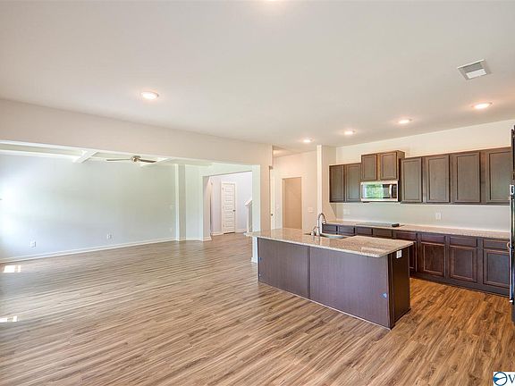 4th image of 608 Southfield Ln