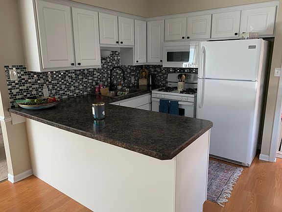 5th image of 1204 Junction St
