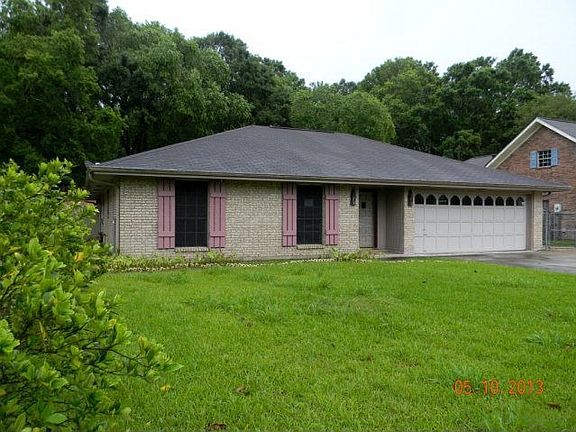 2nd image of 214 Lafayette Woods Blvd