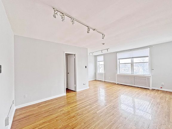 5th image of 5015 39th St APT 5