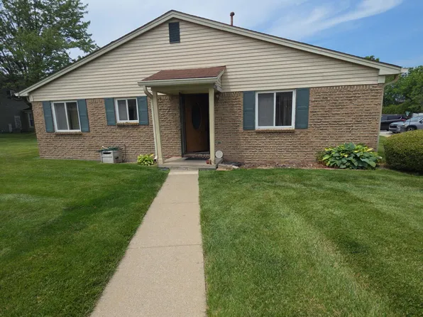 20041 Village Green Ct #14, Brownstown, MI 48183