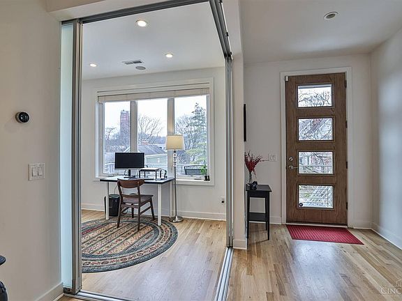 3rd image of 420 McDowell St