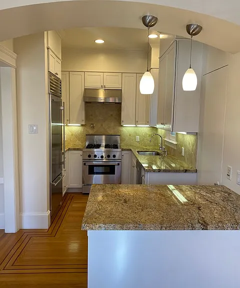 2158 Filbert St — Photo 4