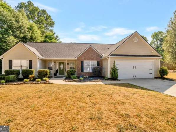 312 Rockingham Dr, Loganville, GA 30052