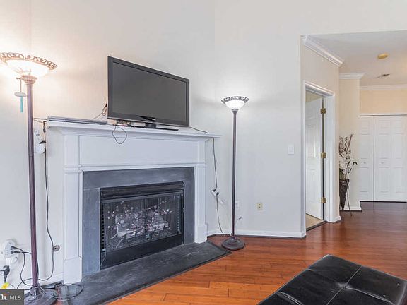 4th image of 4550 Strutfield Ln APT 2402