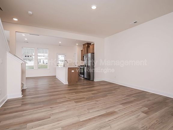 2nd image of 22 Anastasia St