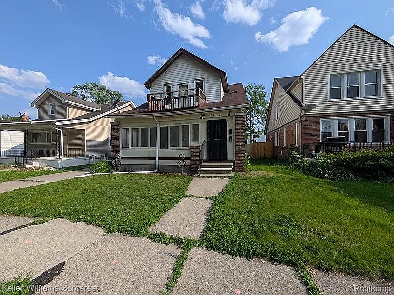 1st image of 1712 E Granet Ave