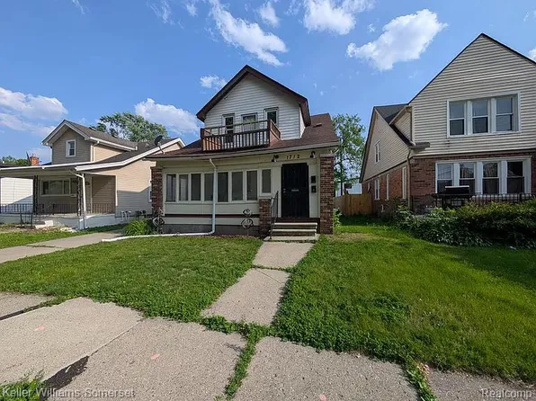 1712 E Granet Ave, Hazel Park, MI 48030