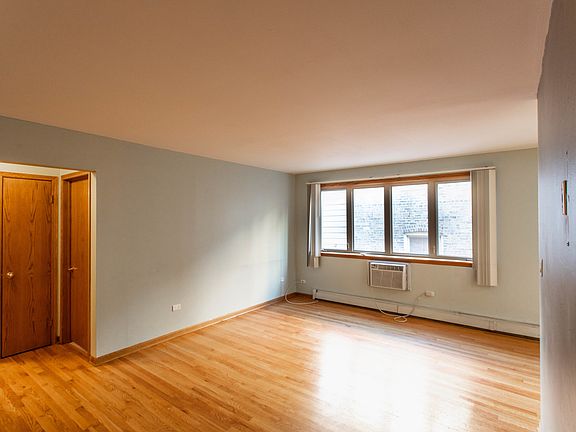 2nd image of 6316 N Paulina St APT 2D