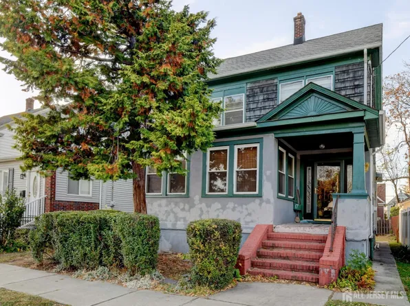 17 Atlantic St, Carteret, NJ 07008