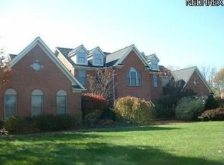 2882 Massillon Rd, Akron, OH 44312