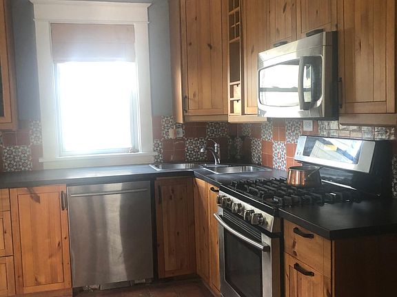 2nd image of 1110 Edmund Ave