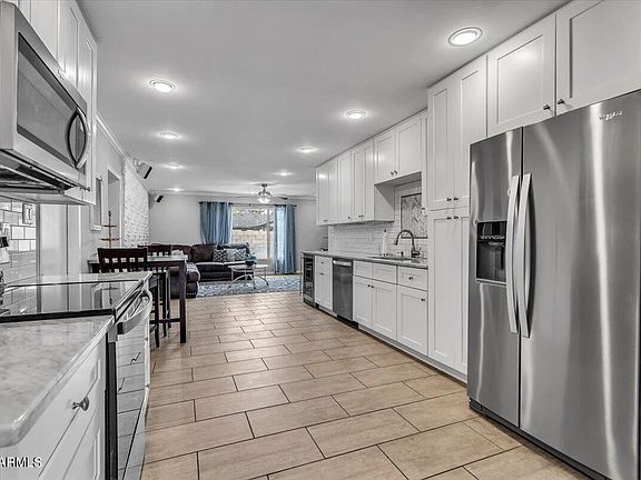 5th image of 8722 E Cypress St