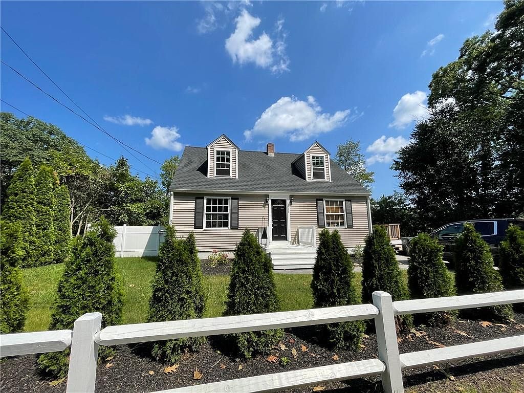 435 Farnum Pike, Smithfield, RI 02917 Zillow
