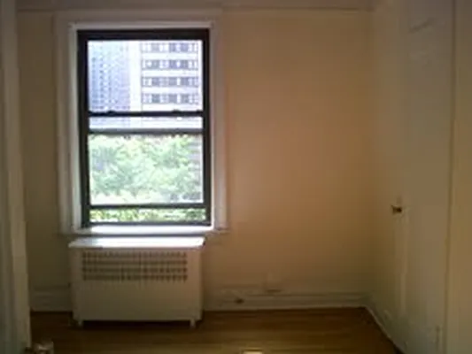 Rented by City Connections Realty | media 26