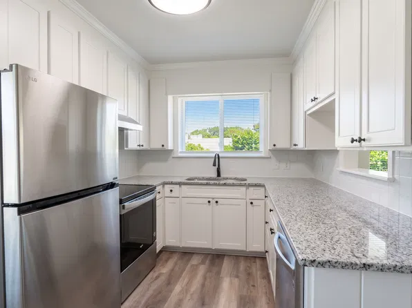 Clemmons Village Apartments, 3635 Spangenberg Ave #5D, Clemmons, NC 27012