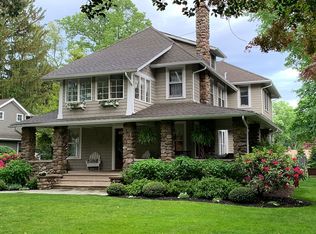 247 Mahwah Rd, Mahwah, NJ 07430