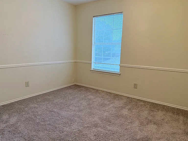 7813 Gibsland Dr — Photo 11