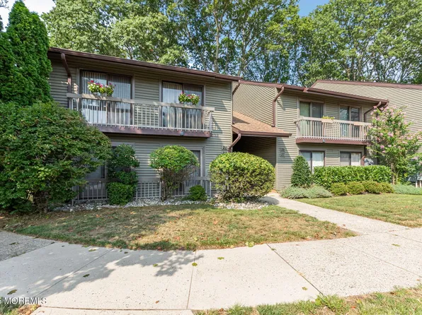 21 Auburn Court, Red Bank, NJ 07701