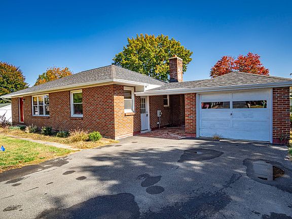 4th image of 10 Tuckers Ln