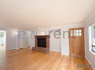 122 NE 130th St, Seattle, WA 98125