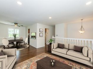 25 Normandy Cir, Hopatcong, NJ 07843