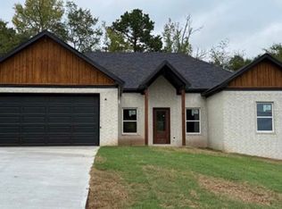 130 Archey Fork Dr, Clinton, AR 72031