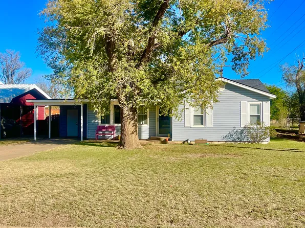 1104 Canyon St, Plainview, TX 79072