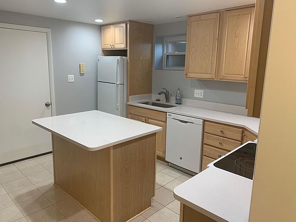 2nd image of 2626 Washington Blvd APT 1B