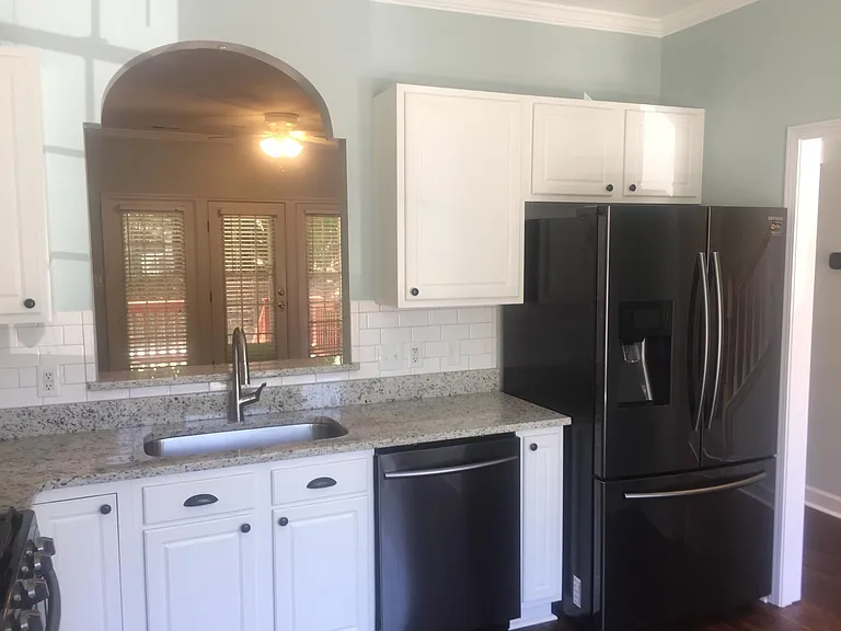 2210 Trailwood Valley Cir — Photo 2