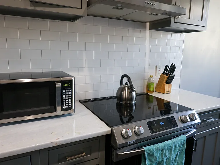 1314 S Court St — Photo 16