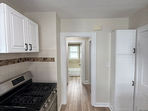 4th image of 4876 E 97th St #2