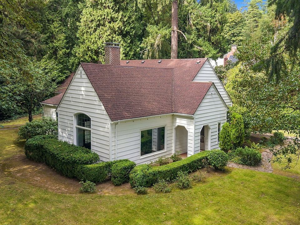 1st image of 245 SW Birdshill Rd