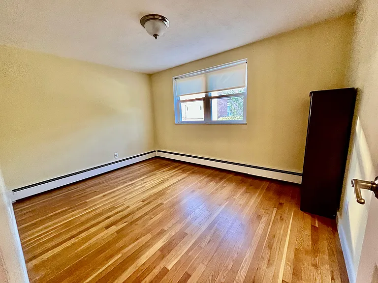 1105 Lexington St #10-7 — Photo 7