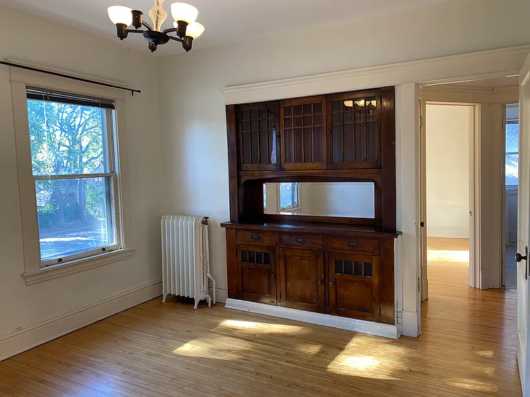 518-520 4th St NE #3 — Photo 3