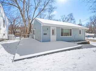 7111 SW 17th St, Des Moines, IA 50315