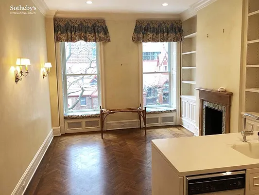 Rented by Sotheby's International Realty | media 20